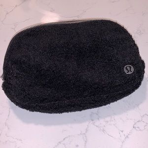Lululemon Everywhere Belt Bag